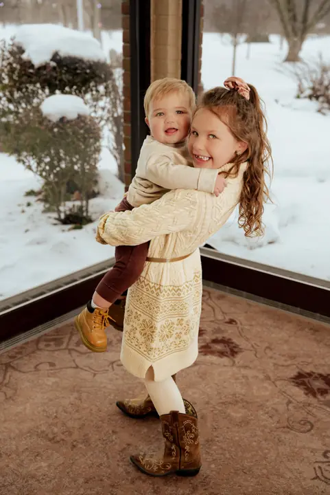 Family — Family — siblings, winter